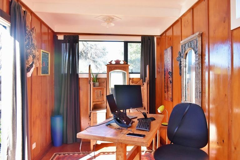 Photo of property in 60b Paetawa Road, Peka Peka, Waikanae, 5391