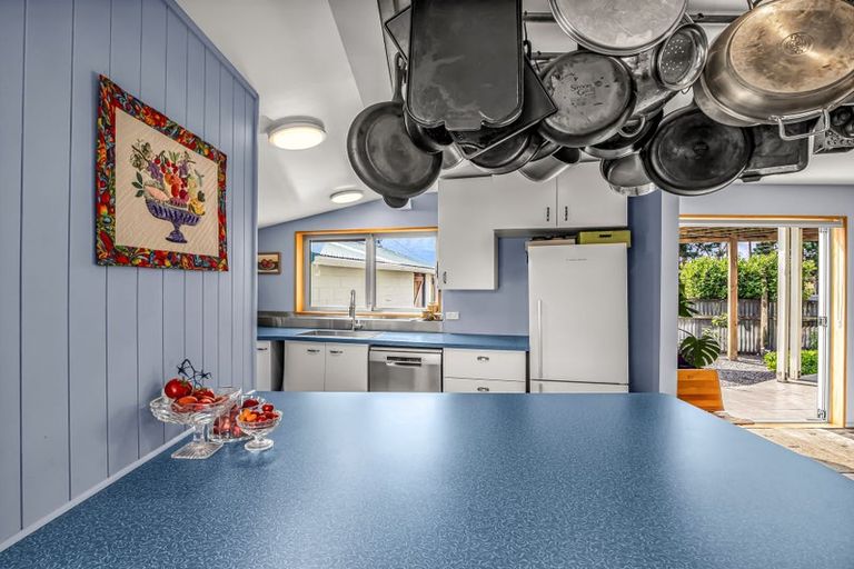 Photo of property in 47 Chamberlain Avenue, Amberley, 7481