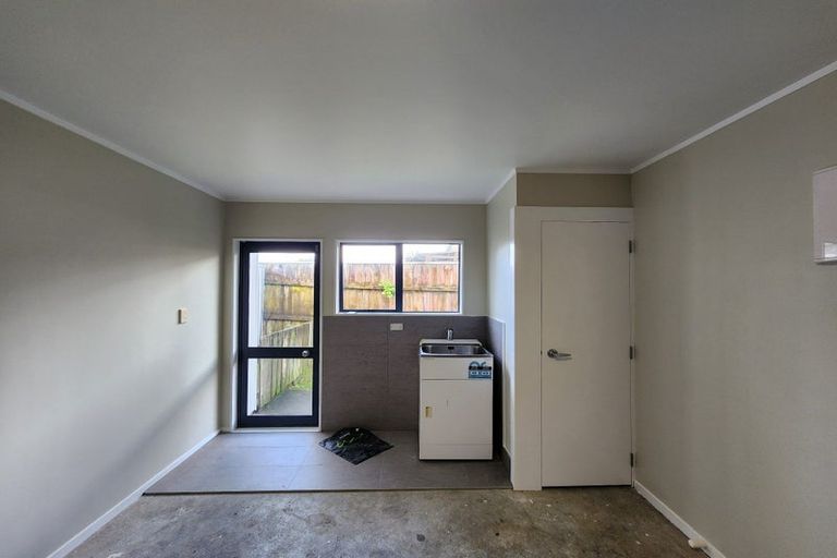 Photo of property in 1/14 Nerissa Place, Randwick Park, Auckland, 2105