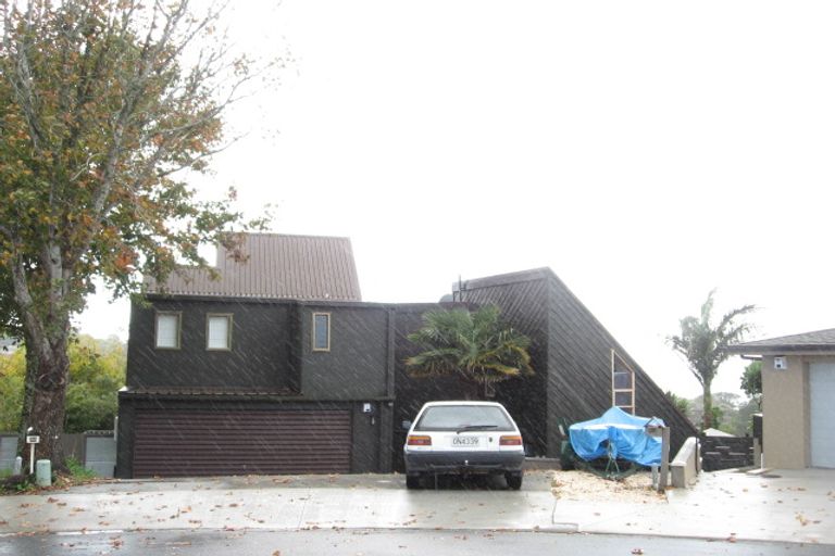 Photo of property in 33 Mcmillan Place, Mellons Bay, Auckland, 2014