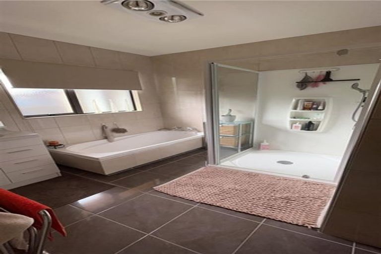 Photo of property in 28 Guppy Road, Greenmeadows, Napier, 4112