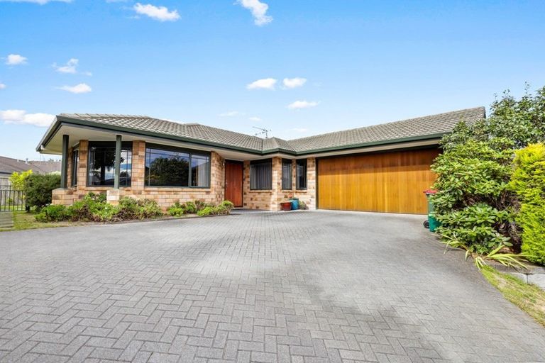 Photo of property in 83 Wiltshire Drive, Huntington, Hamilton, 3210