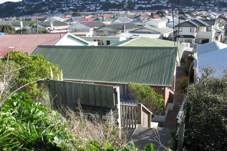 Photo of property in 18a Lonsdale Crescent, Rongotai, Wellington, 6022