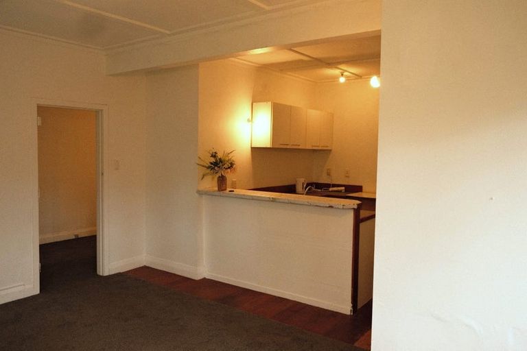 Photo of property in 19 Hadfield Terrace, Kelburn, Wellington, 6012