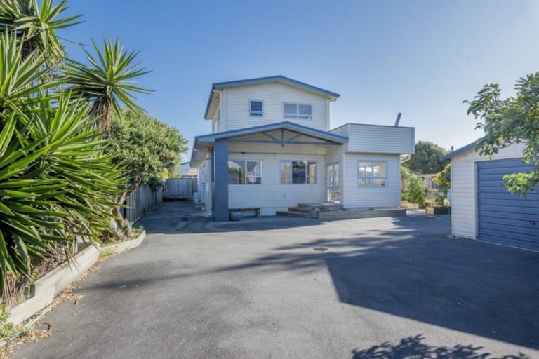 Photo of property in 9a Karaka Street, Otaki Beach, Otaki, 5512