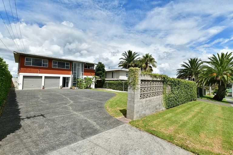 Photo of property in 27 Tiri Road, Manly, Whangaparaoa, 0930