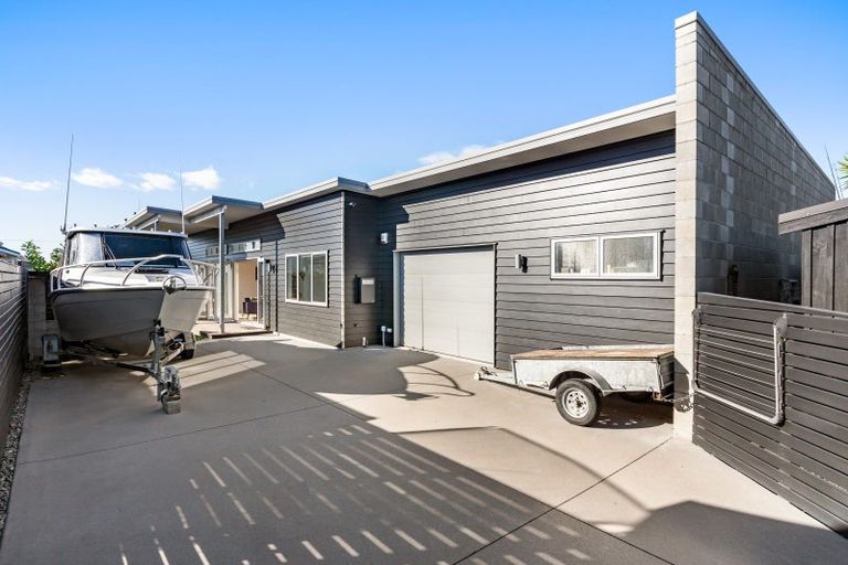 Photo of property in 59b Simpson Road, Papamoa Beach, Papamoa, 3118