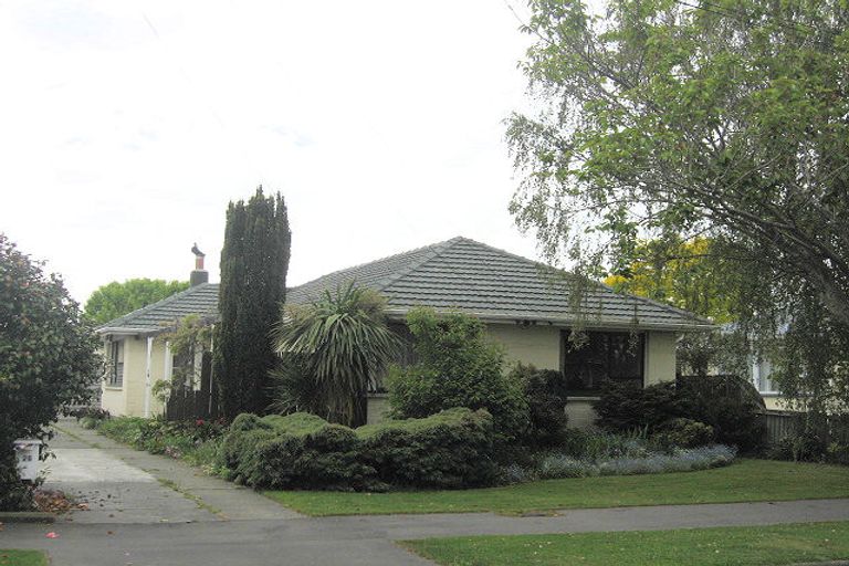 Photo of property in 26 Liverton Crescent, Bishopdale, Christchurch, 8053