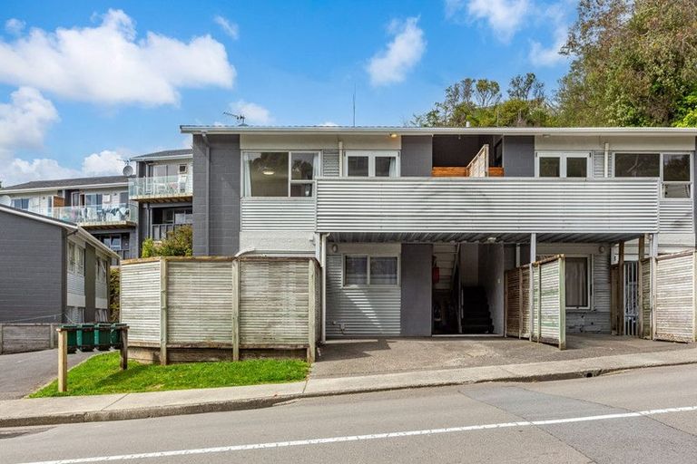 Photo of property in 6/126 Redwood Avenue, Tawa, Wellington, 5028