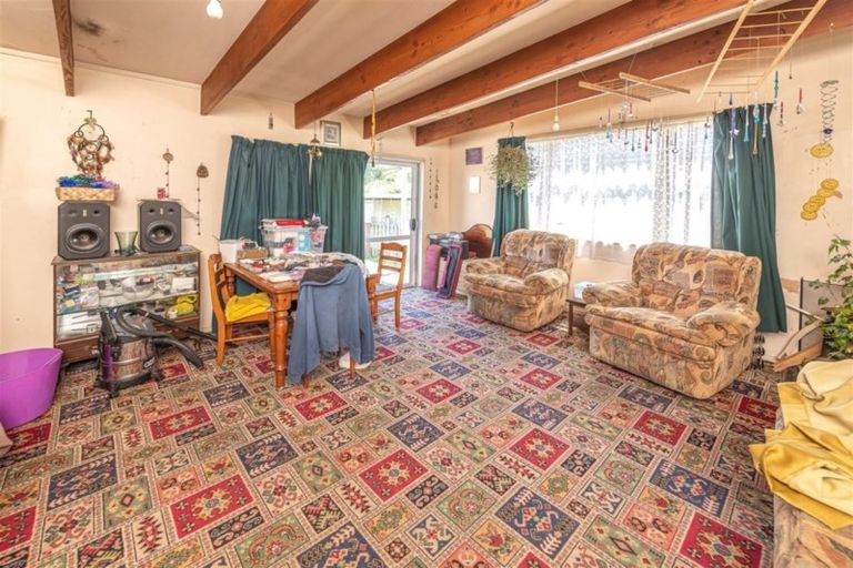 Photo of property in 35 Egmont Street, Castlecliff, Whanganui, 4501