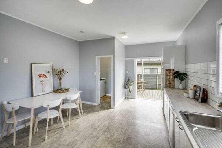 Photo of property in 47 Murphy Road, Taradale, Napier, 4112