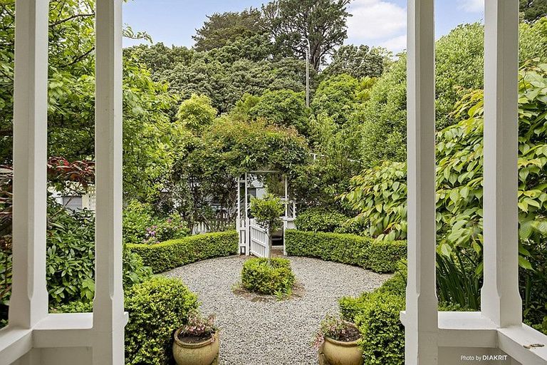 Photo of property in 192 Sydney Street West, Thorndon, Wellington, 6011