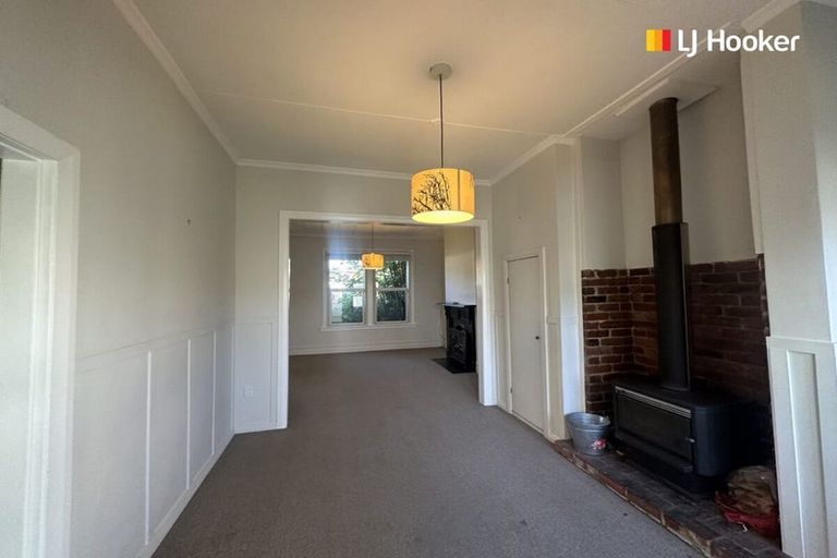 Photo of property in 61 Fitzroy Street, Caversham, Dunedin, 9012