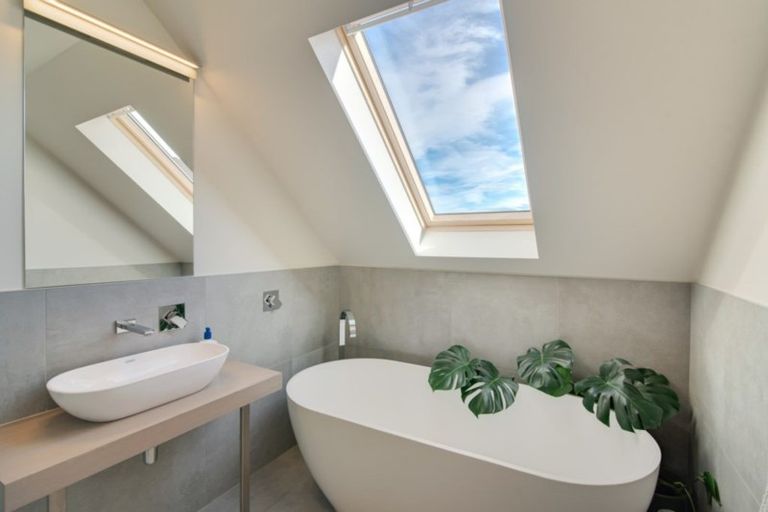 Photo of property in 15 Shaw Street, Arrowtown, 9302