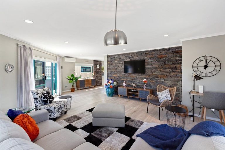 Photo of property in 26a Sunbrae Grove, Mount Maunganui, 3116