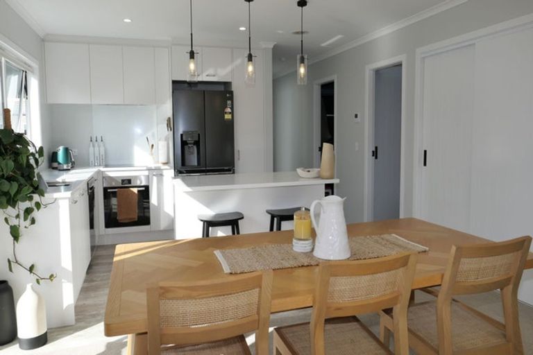 Photo of property in 36 Koru Loop, Paraparaumu, 5032