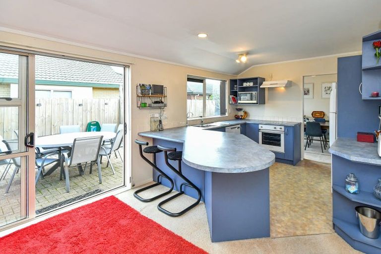 Photo of property in 22 Sheriff Place, Randwick Park, Auckland, 2105