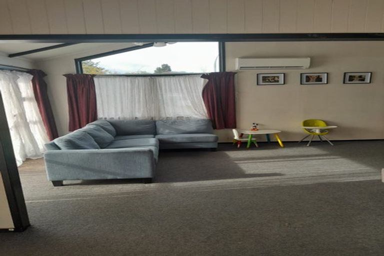 Photo of property in 6 Rewarewa Street, Owhata, Rotorua, 3010