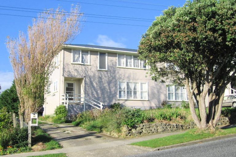 Photo of property in 45-51 Sievers Grove, Cannons Creek, Porirua, 5024