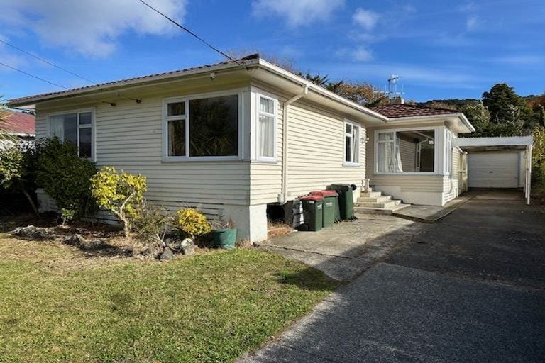 Photo of property in 49 Westminster Road, Wainuiomata, Lower Hutt, 5014