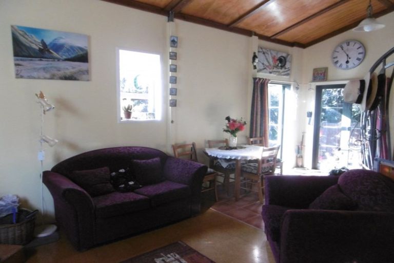 Photo of property in 375 Tauraroa Road, Maungakaramea, Whangarei, 0178