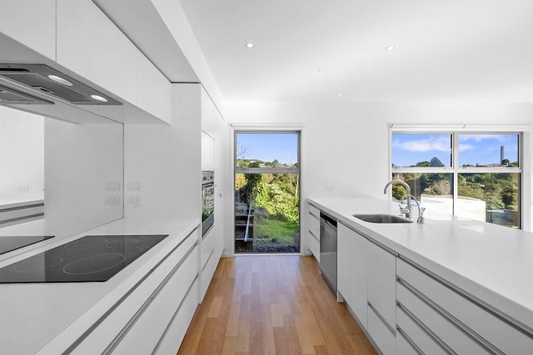 Photo of property in 459 Devon Street West, Lynmouth, New Plymouth, 4310