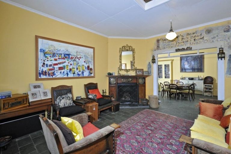 Photo of property in 23 Frandi Street, Thorndon, Wellington, 6011