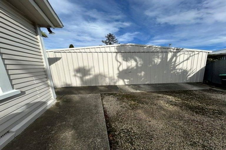Photo of property in 3/238 Edgeware Road, Edgeware, Christchurch, 8013