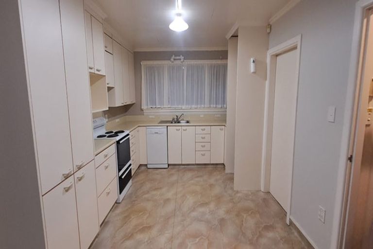 Photo of property in 36 Landsdowne Terrace, Cashmere, Christchurch, 8022