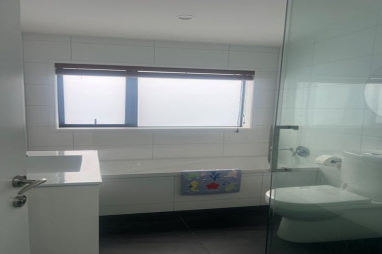 Photo of property in 21b Chippendale Crescent, Birkdale, Auckland, 0626