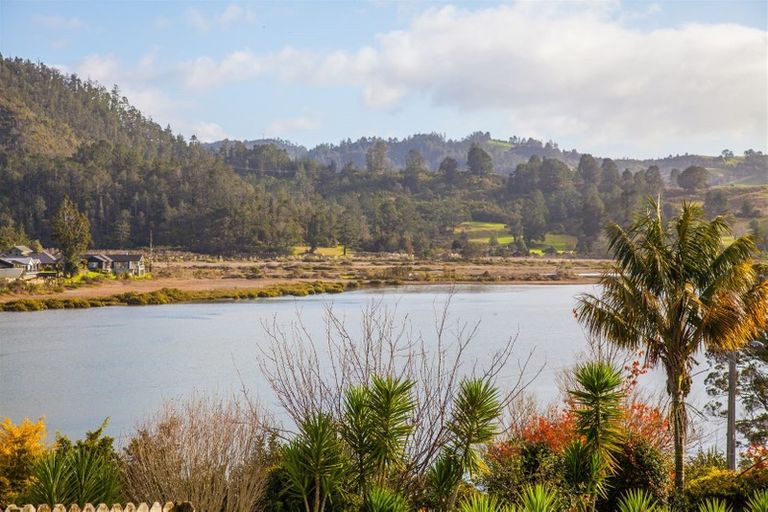 Photo of property in 8 Patton Place, Tairua, 3508