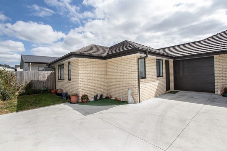 Photo of property in 1/11 Dover Road, Saint Andrews, Hamilton, 3200