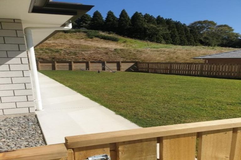 Photo of property in 93 Karamea Street, Whalers Gate, New Plymouth, 4310