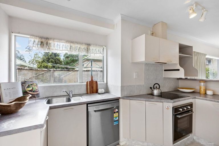 Photo of property in 28 Amherst Place, Albany, Auckland, 0632