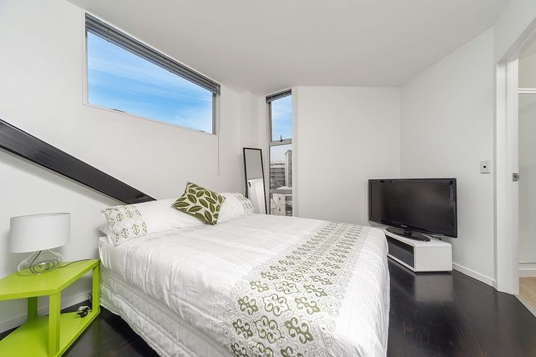 Photo of property in Scotia Tower Apartments, 8a/8 Scotia Place, Auckland Central, Auckland, 1010