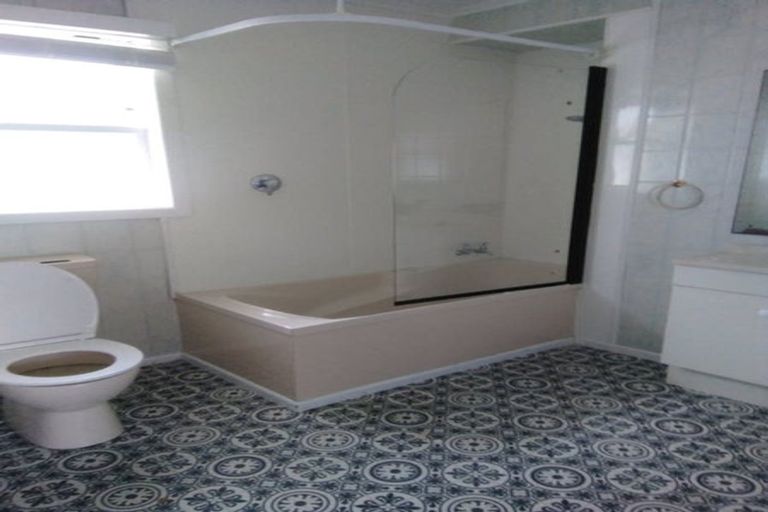 Photo of property in 34 Morris Road, Hillcrest, Hamilton, 3216