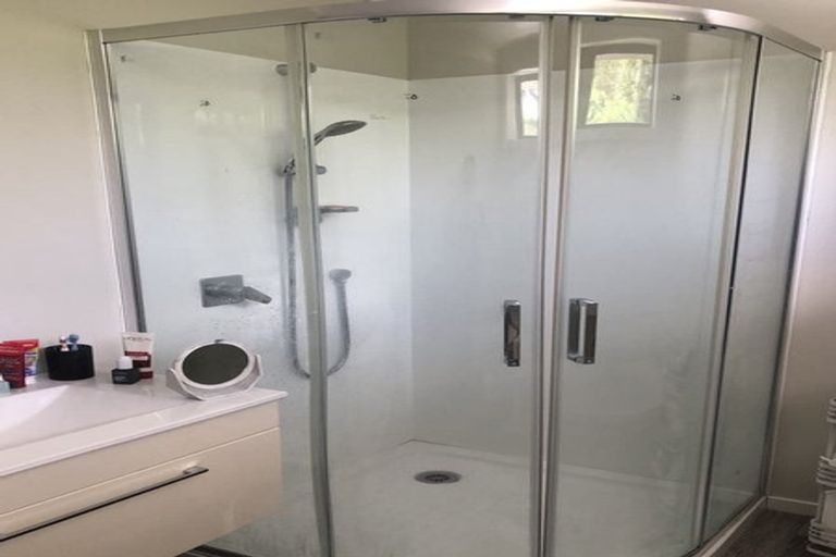 Photo of property in 12 West Street, Eltham, 4322