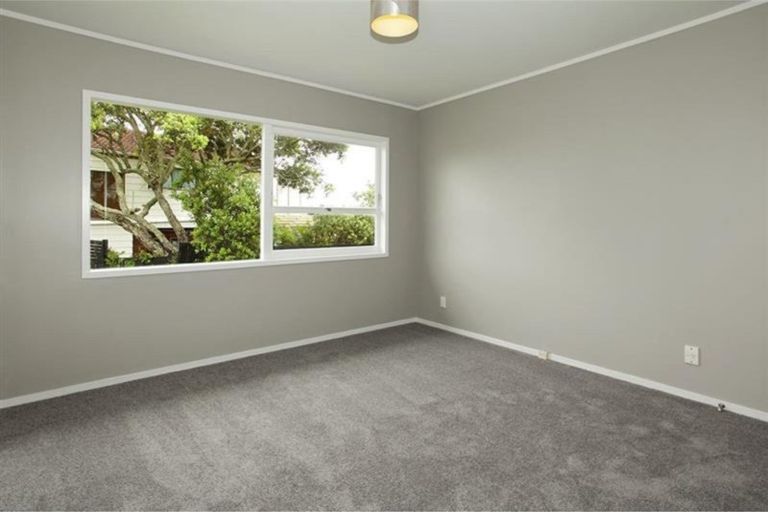 Photo of property in 1/134 Calliope Road, Stanley Point, Auckland, 0624