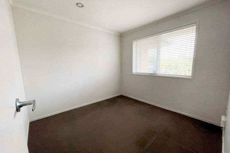 Photo of property in 26 Hornbill Drive, Fairview Heights, Auckland, 0632