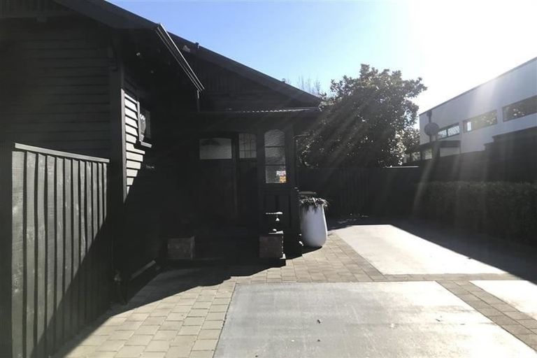 Photo of property in 85 Office Road, Merivale, Christchurch, 8014