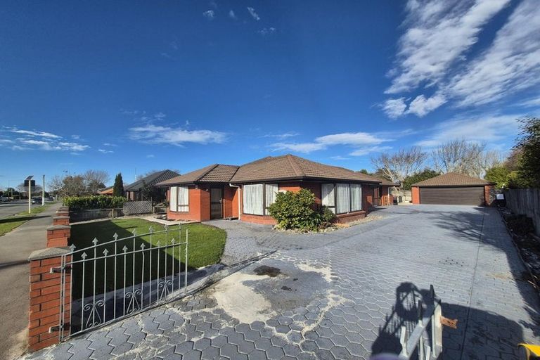 Photo of property in 58 Prestons Road, Redwood, Christchurch, 8051
