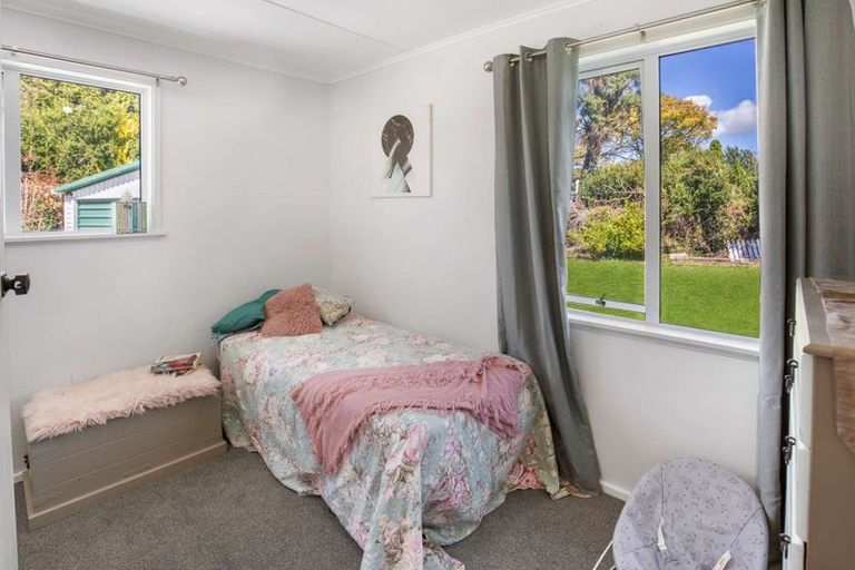 Photo of property in 27 Essex Street, Stratford, 4332