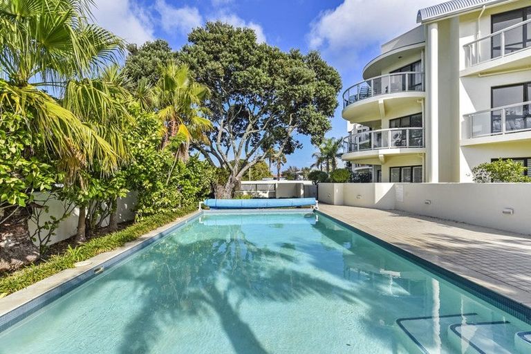 Photo of property in 26/4e Collins Street, Takapuna, Auckland, 0622