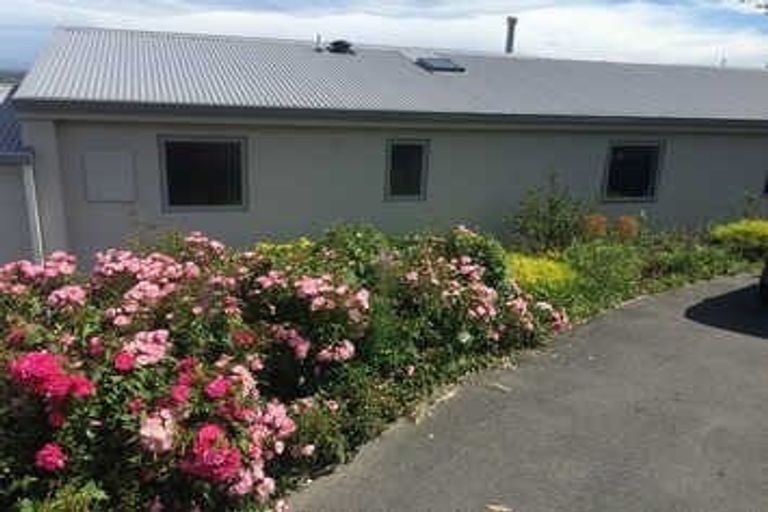 Photo of property in 29a Cannon Hill Crescent, Mount Pleasant, Christchurch, 8081