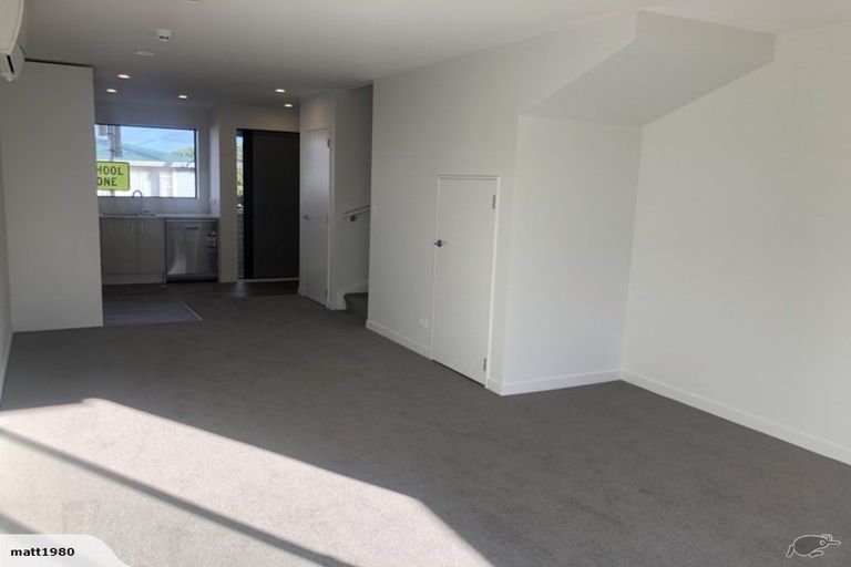 Photo of property in 3/124 Britomart Street, Berhampore, Wellington, 6023