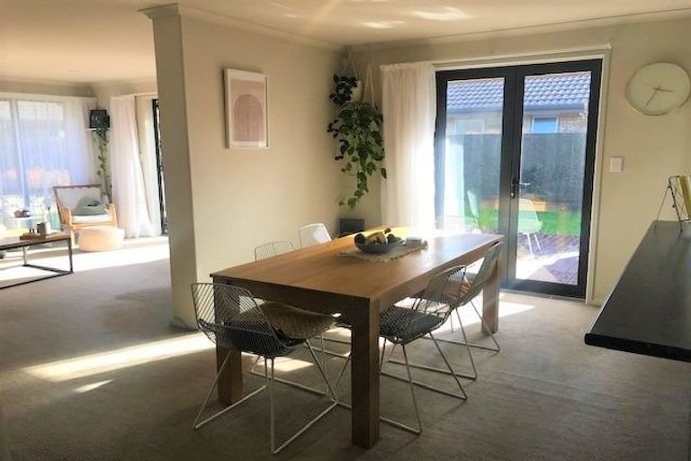 Photo of property in 140 Doncaster Drive, Papamoa Beach, Papamoa, 3118