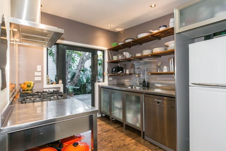 Photo of property in 6 Hall Street, Napier South, Napier, 4110