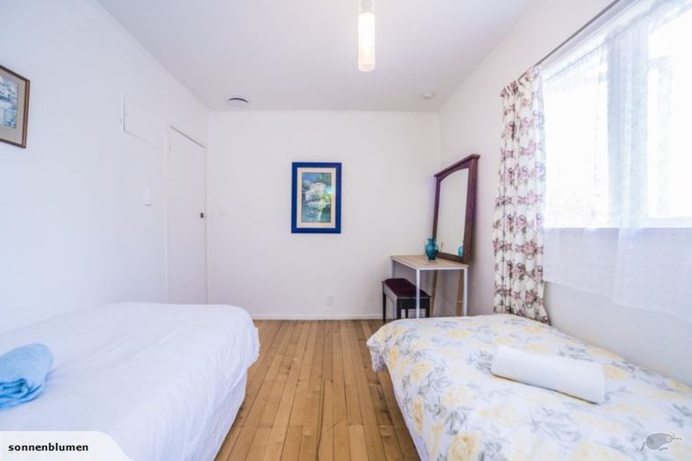 Photo of property in 1/39 Lancaster Road, Beach Haven, Auckland, 0626