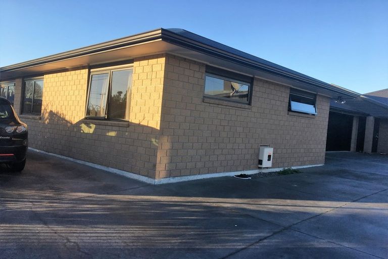 Photo of property in 16 Regent Street, Silverdale, Hamilton, 3216