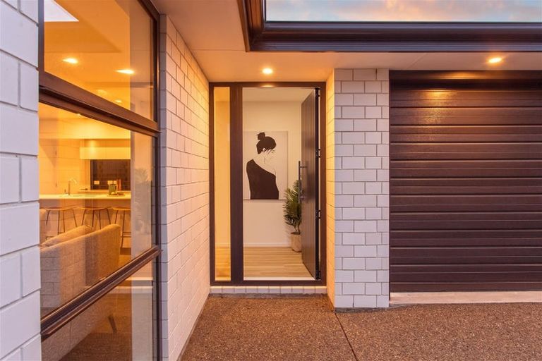 Photo of property in 4 Barnfields Close, Halswell, Christchurch, 8025